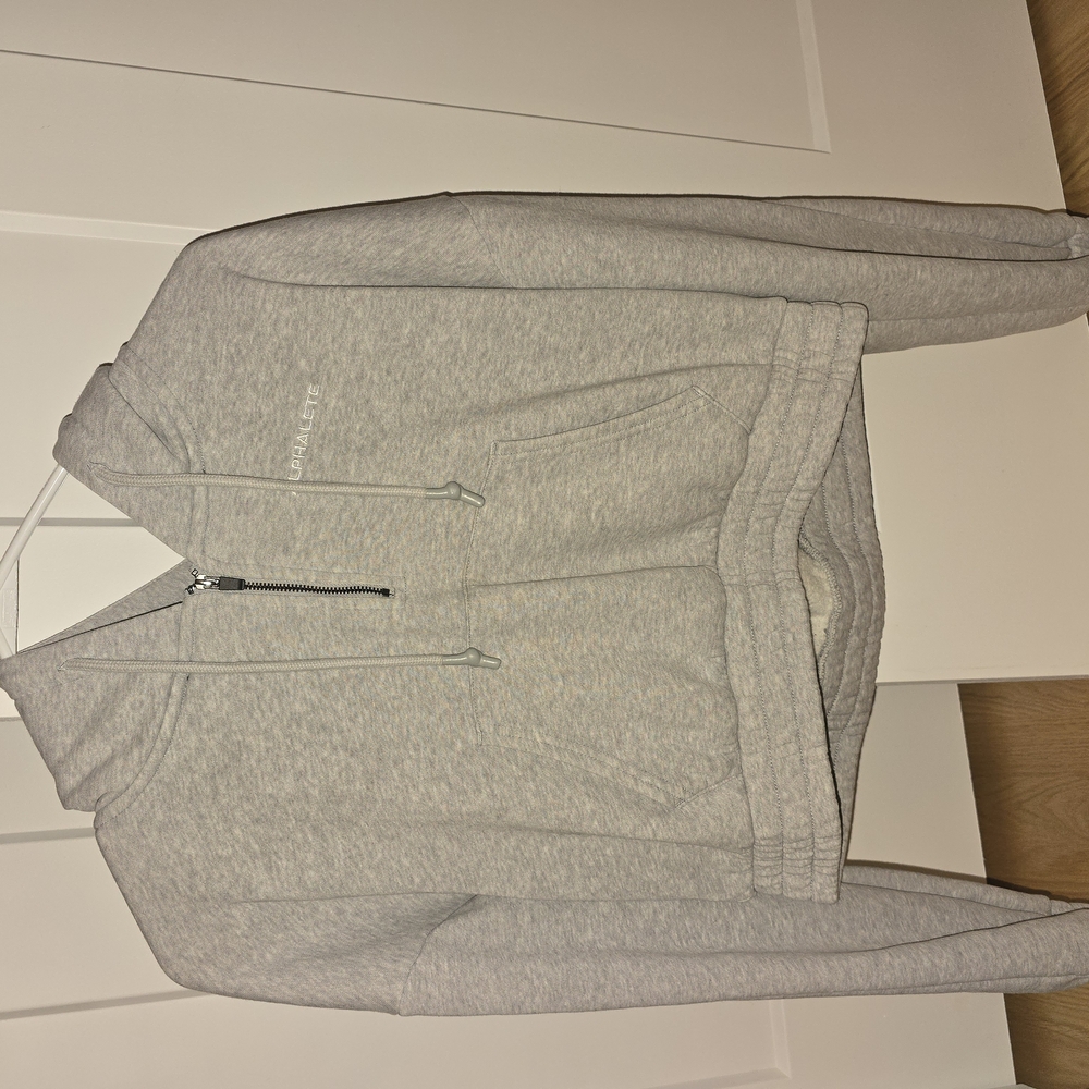 Alphalete Crop Gray Hoodie